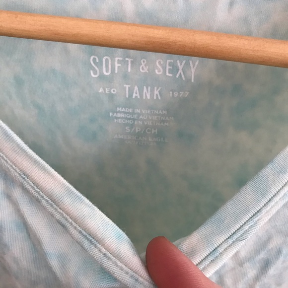 *SALE* American eagle top - Picture 3 of 3